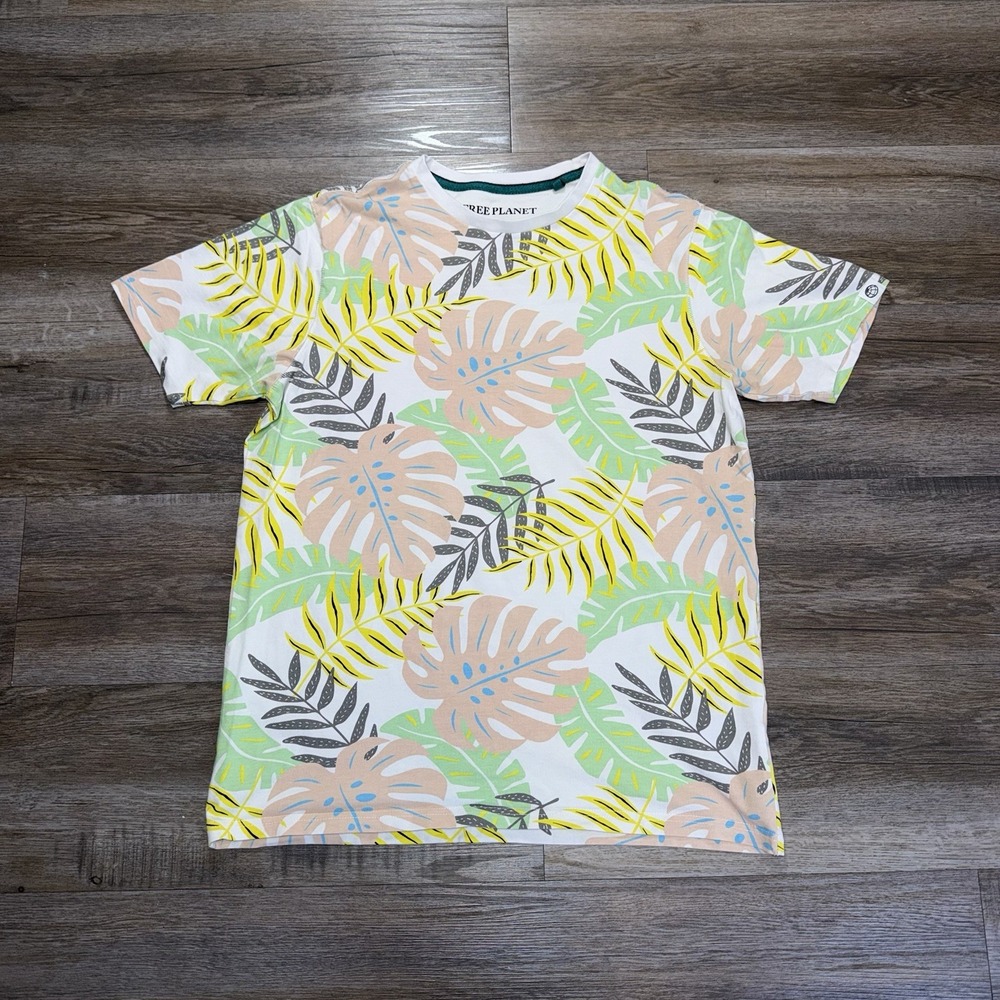 Free Planet Short-Sleeve Crew-Neck Shirt Mens M All-Over Tropical Fern Print